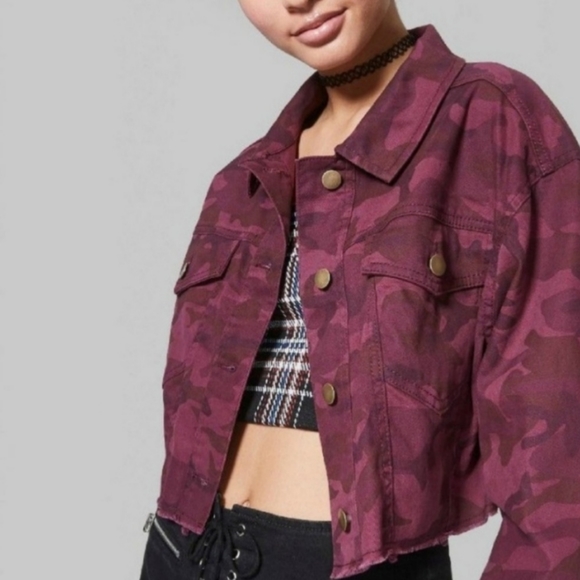 Camo Print Cropped Denim Jacket | Poshmark